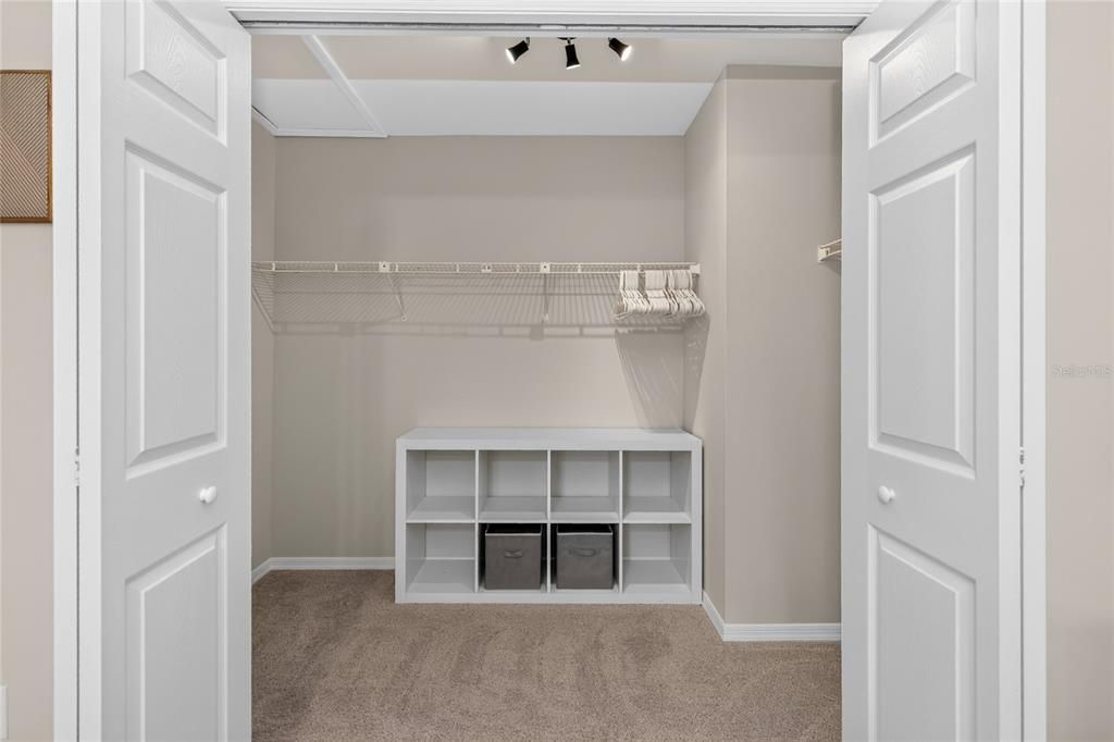 For Rent: $3,900 (4 beds, 2 baths, 2645 Square Feet)