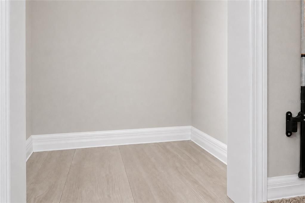 For Rent: $3,900 (4 beds, 2 baths, 2645 Square Feet)