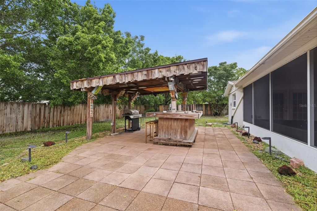 Activo con contrato: $230,000 (2 camas, 2 baños, 1108 Pies cuadrados)