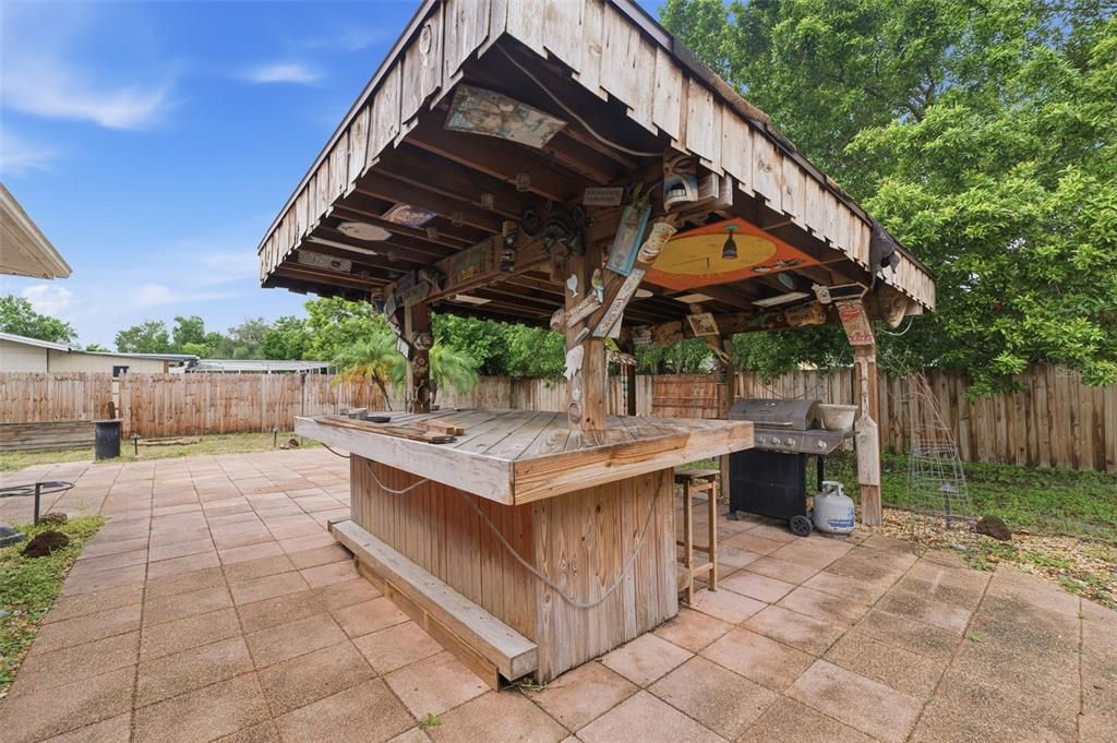 Activo con contrato: $230,000 (2 camas, 2 baños, 1108 Pies cuadrados)