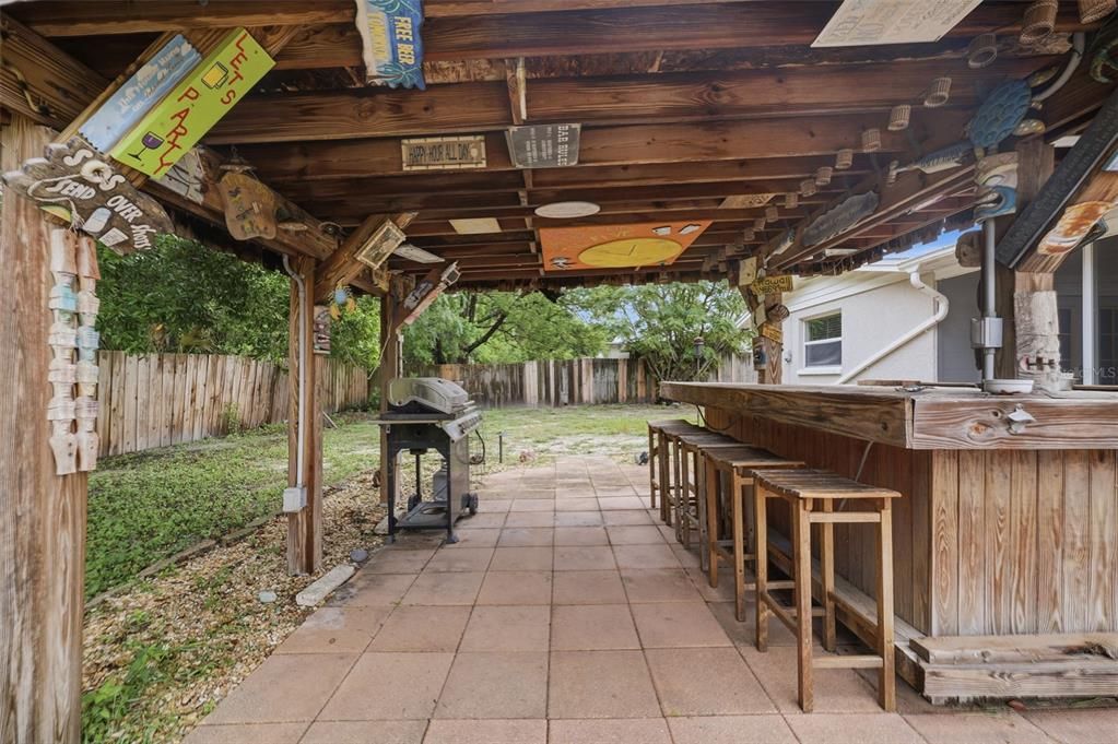 Activo con contrato: $230,000 (2 camas, 2 baños, 1108 Pies cuadrados)
