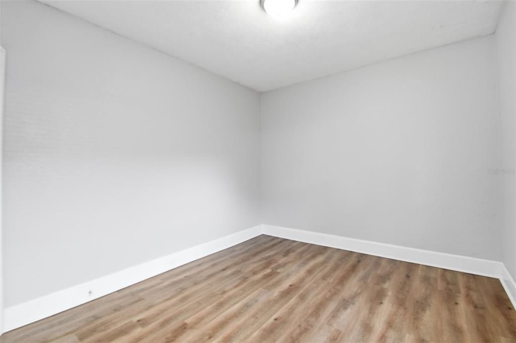 For Sale: $265,000 (3 beds, 1 baths, 1106 Square Feet)
