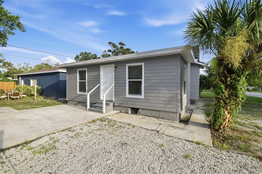 For Sale: $265,000 (3 beds, 1 baths, 1106 Square Feet)