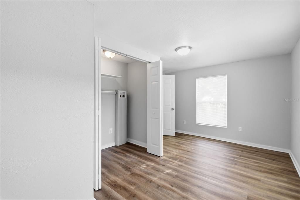 For Sale: $265,000 (3 beds, 1 baths, 1106 Square Feet)