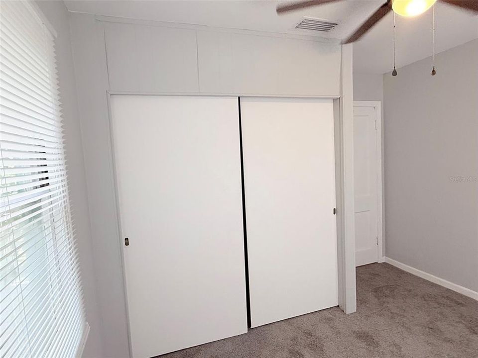 Active With Contract: $1,375 (1 beds, 1 baths, 558 Square Feet)