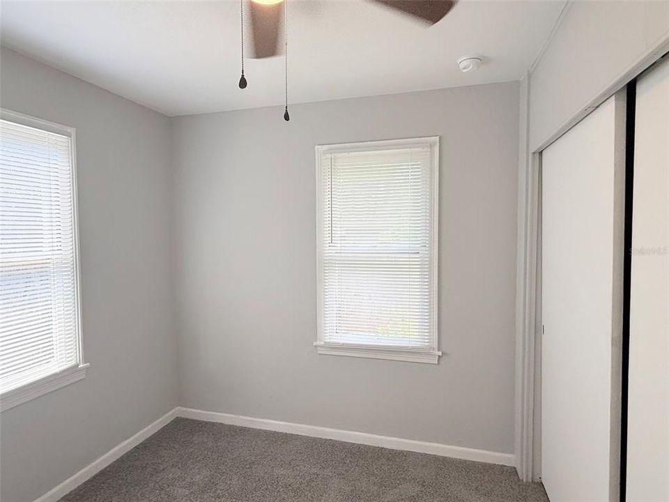 Active With Contract: $1,375 (1 beds, 1 baths, 558 Square Feet)
