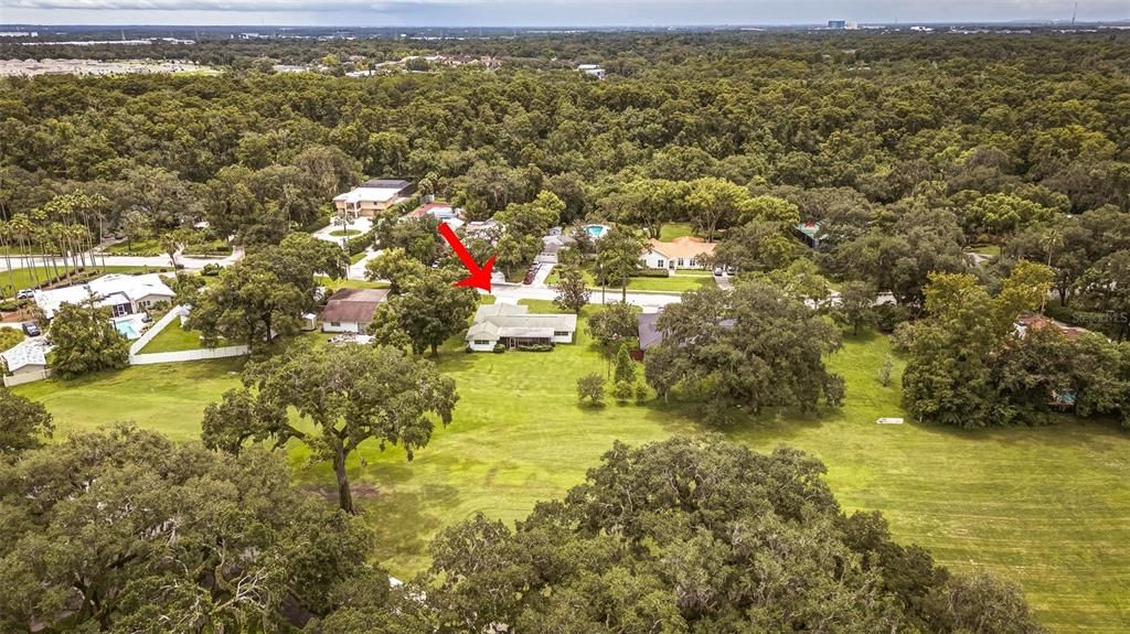 На продажу: $425,000 (0.29 acres)