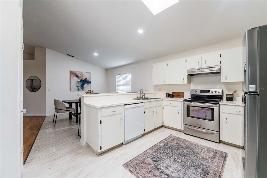 En Venta: $297,000 (3 camas, 2 baños, 1438 Pies cuadrados)