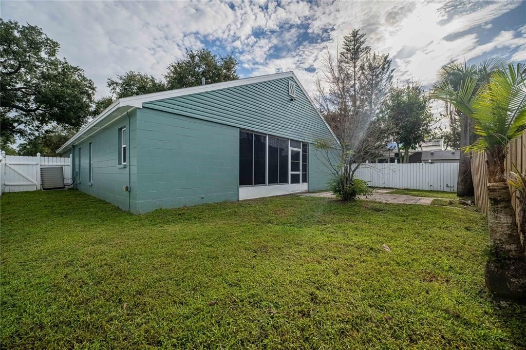 En Venta: $297,000 (3 camas, 2 baños, 1438 Pies cuadrados)