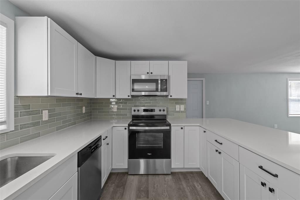 For Rent: $2,250 (3 beds, 1 baths, 1344 Square Feet)