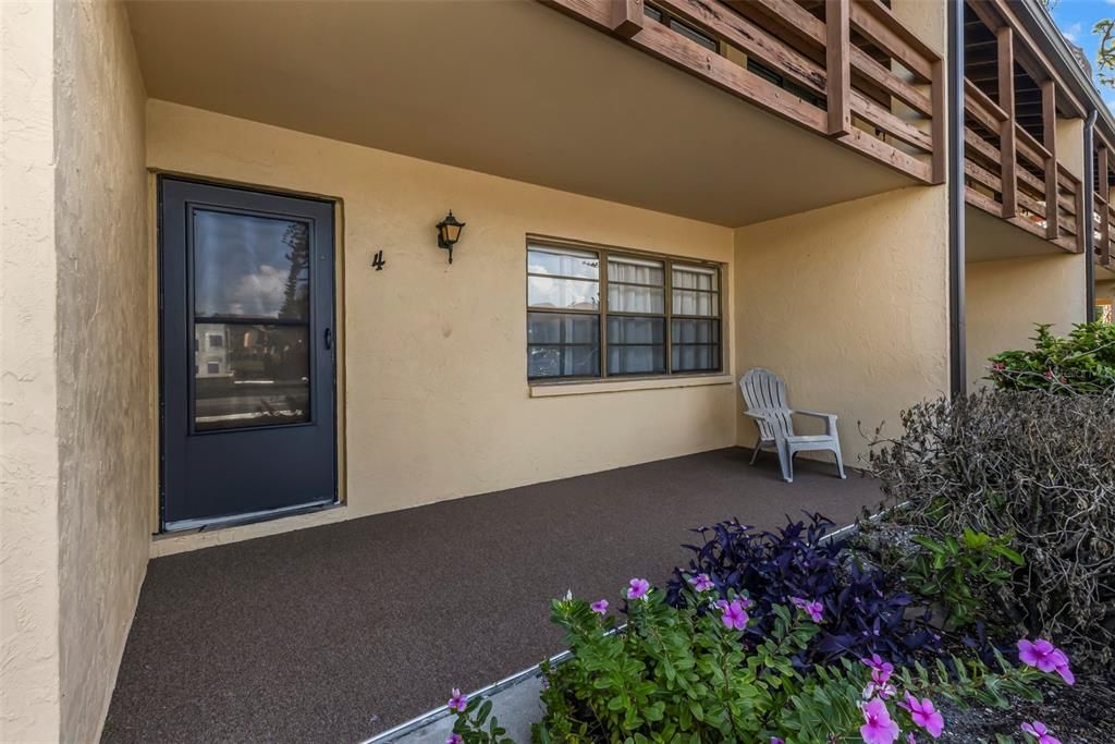 For Sale: $87,000 (1 beds, 1 baths, 647 Square Feet)