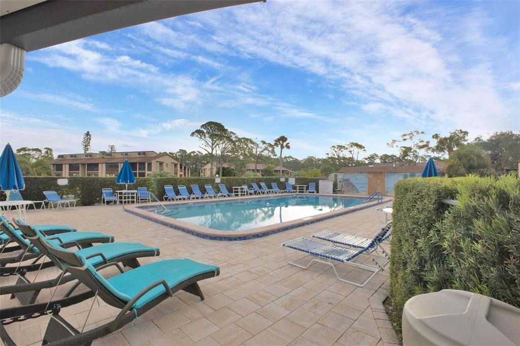 For Sale: $87,000 (1 beds, 1 baths, 647 Square Feet)