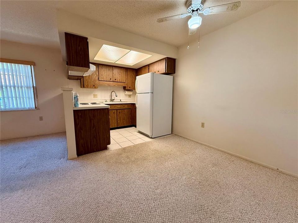 For Sale: $79,900 (2 beds, 1 baths, 825 Square Feet)