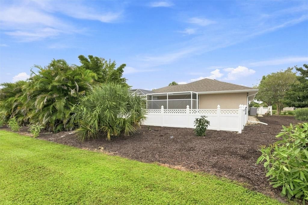 For Sale: $450,000 (3 beds, 2 baths, 2087 Square Feet)