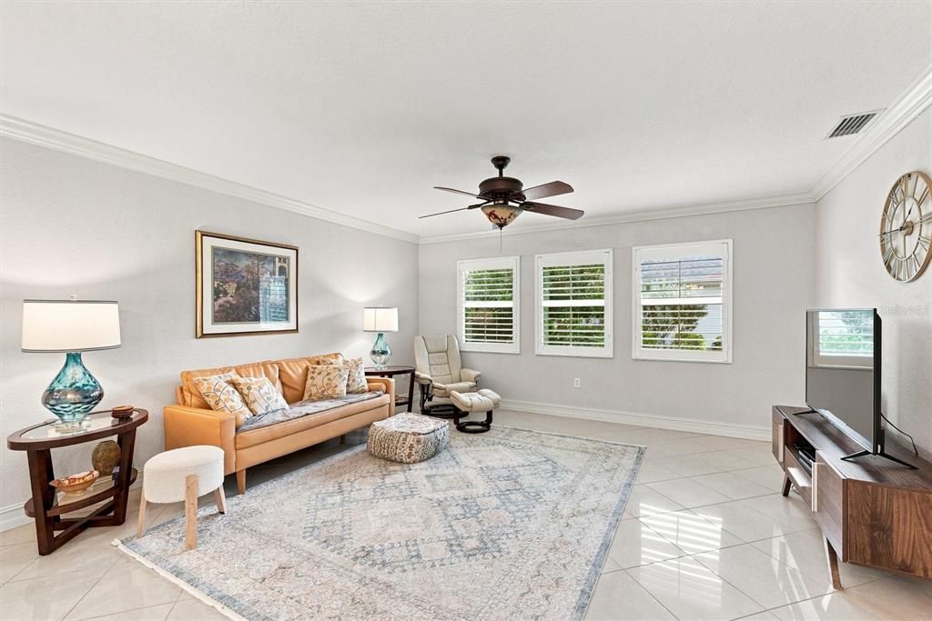 For Sale: $450,000 (3 beds, 2 baths, 2087 Square Feet)