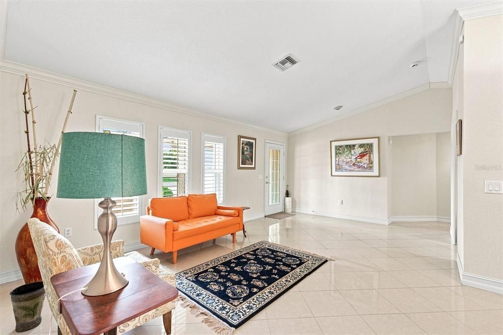 For Sale: $450,000 (3 beds, 2 baths, 2087 Square Feet)