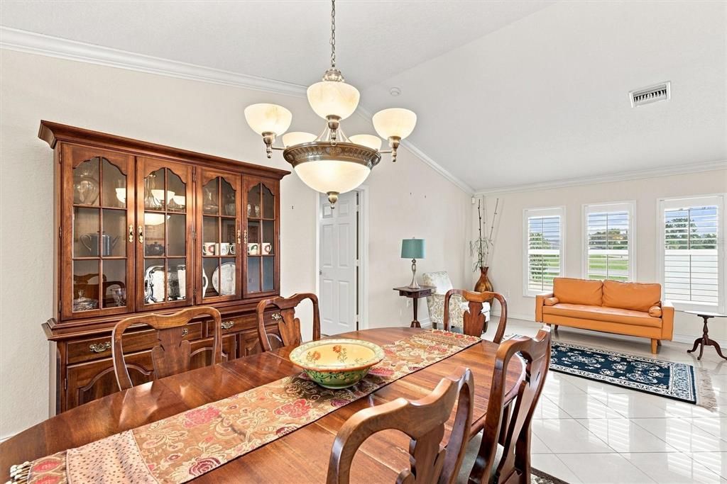 For Sale: $450,000 (3 beds, 2 baths, 2087 Square Feet)