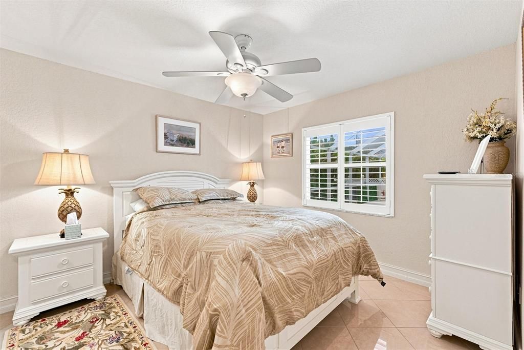 For Sale: $450,000 (3 beds, 2 baths, 2087 Square Feet)