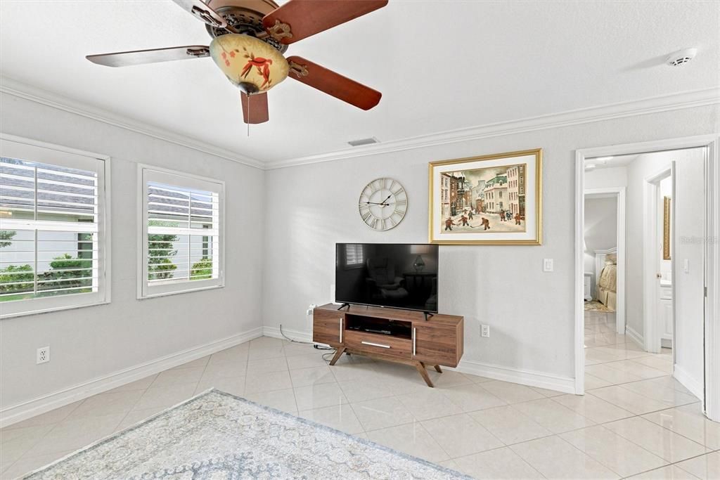 For Sale: $450,000 (3 beds, 2 baths, 2087 Square Feet)