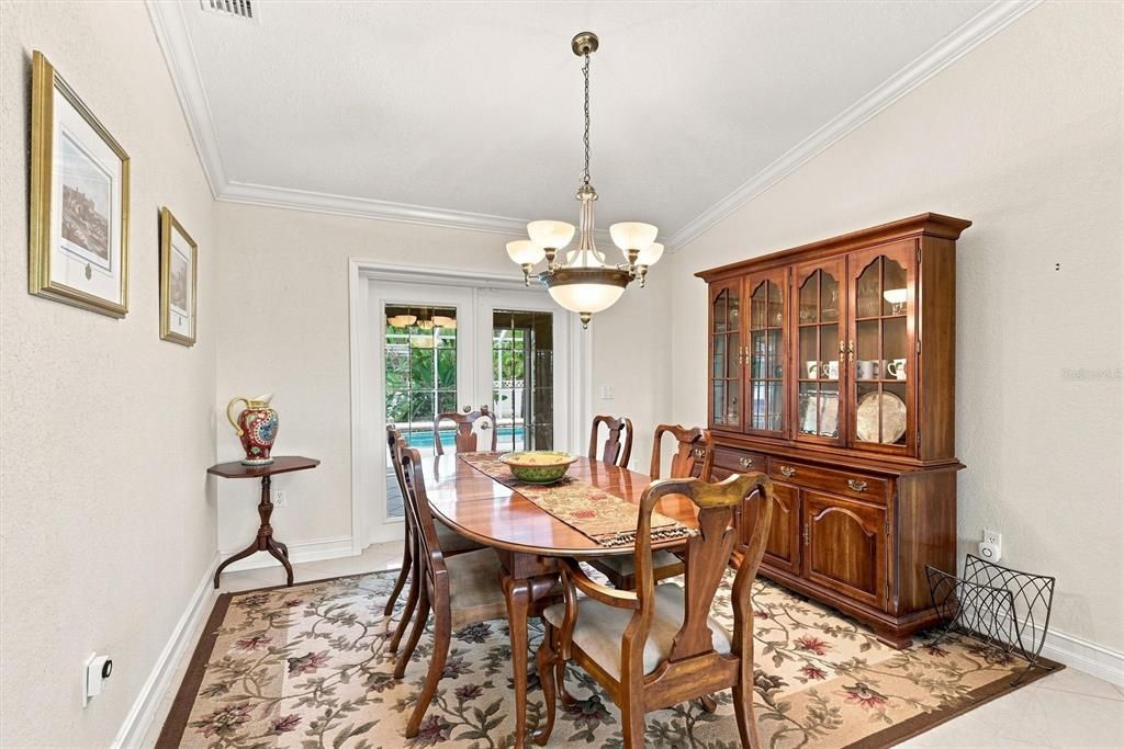 For Sale: $450,000 (3 beds, 2 baths, 2087 Square Feet)