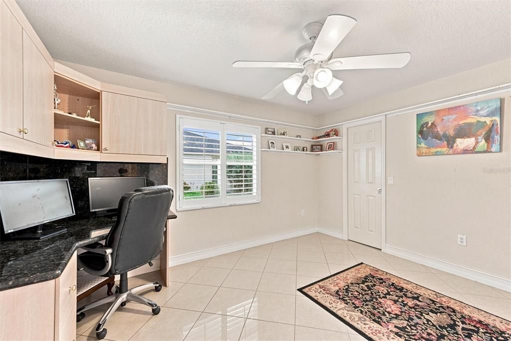 For Sale: $450,000 (3 beds, 2 baths, 2087 Square Feet)