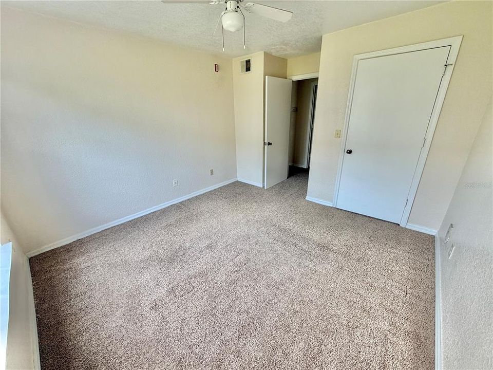 For Sale: $163,000 (1 beds, 1 baths, 650 Square Feet)