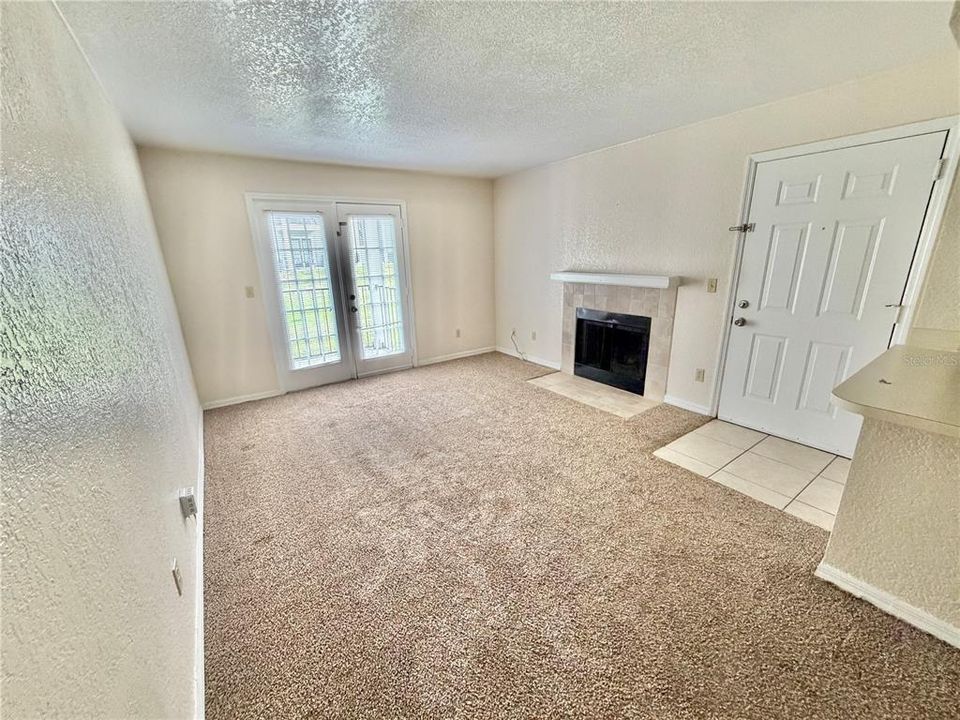 For Sale: $163,000 (1 beds, 1 baths, 650 Square Feet)