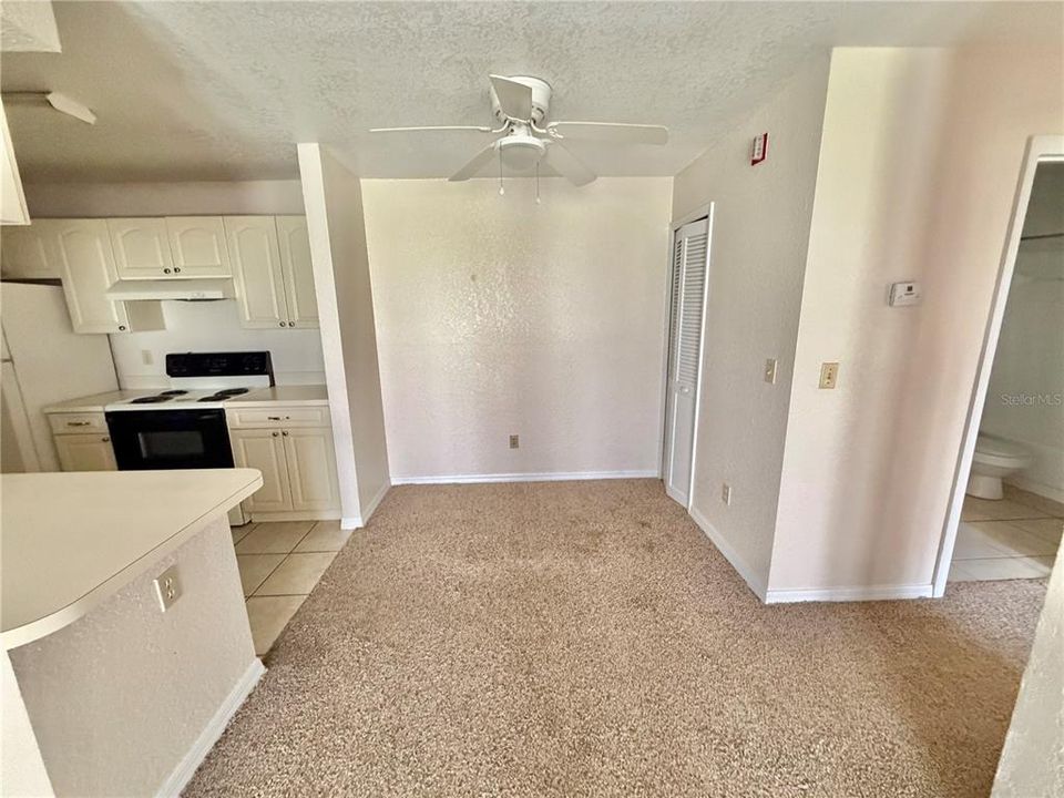 For Sale: $163,000 (1 beds, 1 baths, 650 Square Feet)