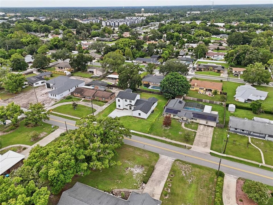 For Sale: $795,000 (5 beds, 4 baths, 2943 Square Feet)