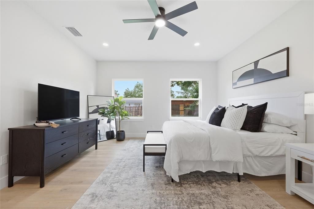 For Sale: $795,000 (5 beds, 4 baths, 2943 Square Feet)