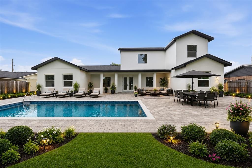 For Sale: $795,000 (5 beds, 4 baths, 2943 Square Feet)