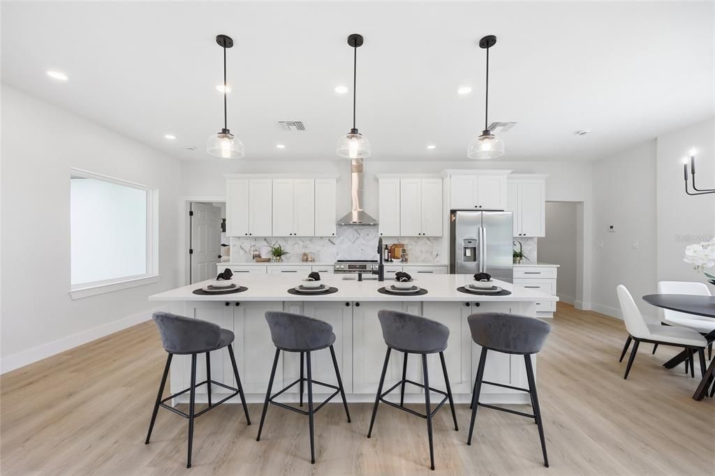 For Sale: $795,000 (5 beds, 4 baths, 2943 Square Feet)