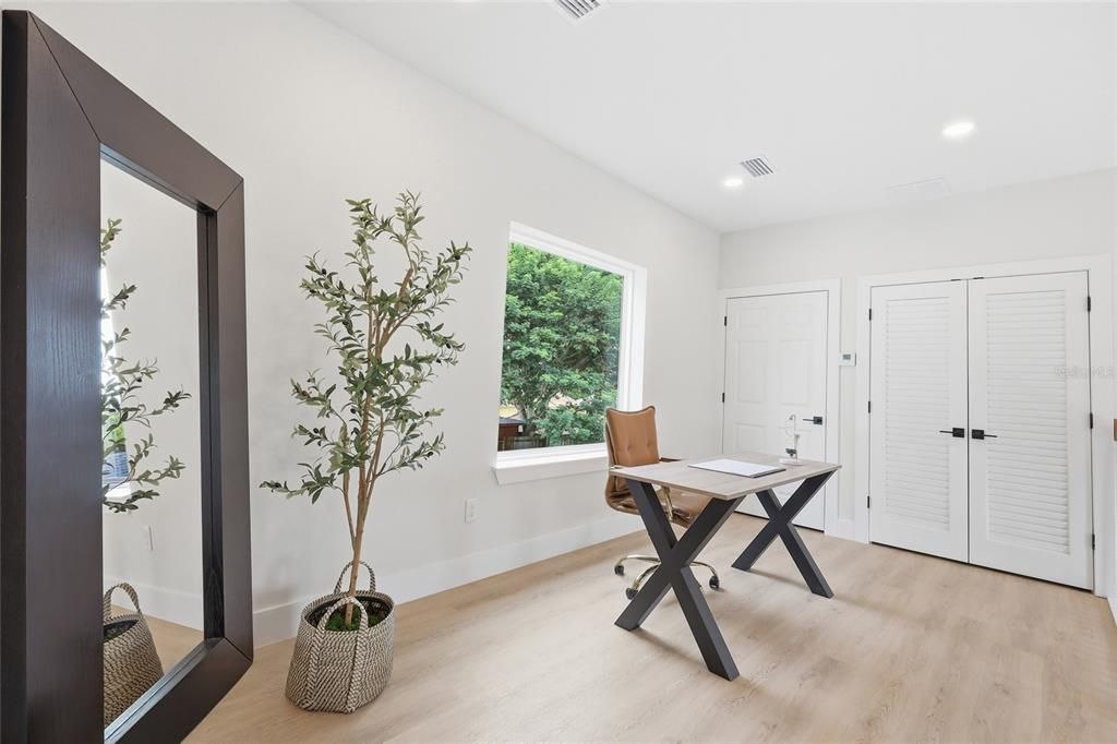 For Sale: $795,000 (5 beds, 4 baths, 2943 Square Feet)