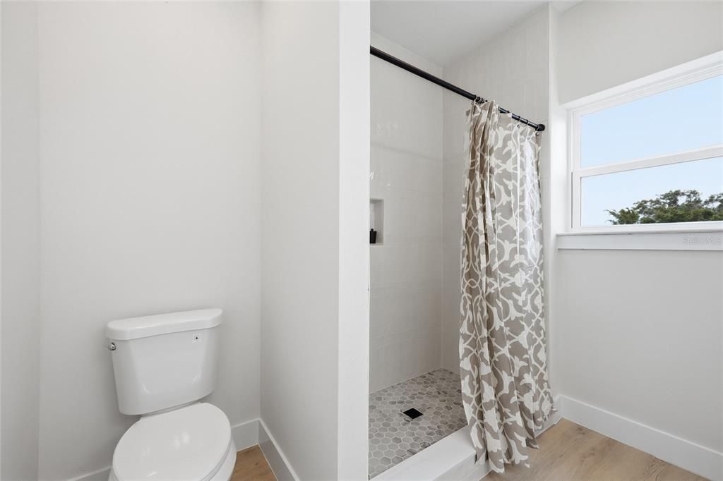 For Sale: $795,000 (5 beds, 4 baths, 2943 Square Feet)