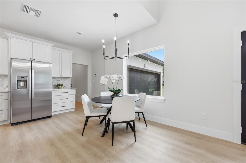 For Sale: $795,000 (5 beds, 4 baths, 2943 Square Feet)