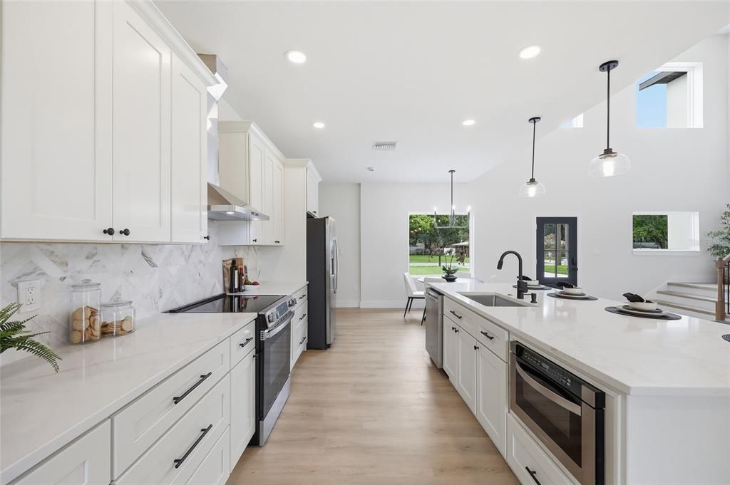 For Sale: $795,000 (5 beds, 4 baths, 2943 Square Feet)