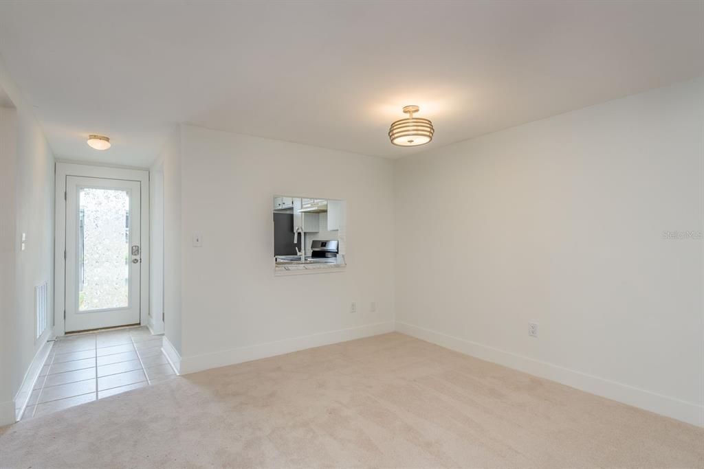 Active With Contract: $54,500 (2 beds, 1 baths, 975 Square Feet)