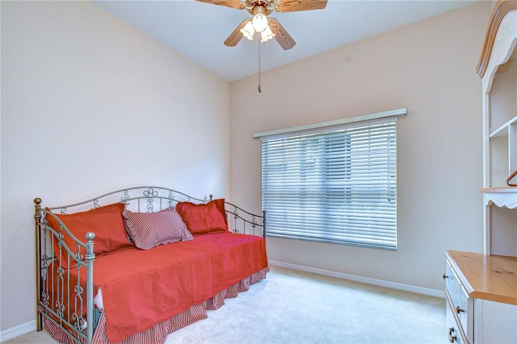 For Sale: $299,000 (3 beds, 2 baths, 1548 Square Feet)