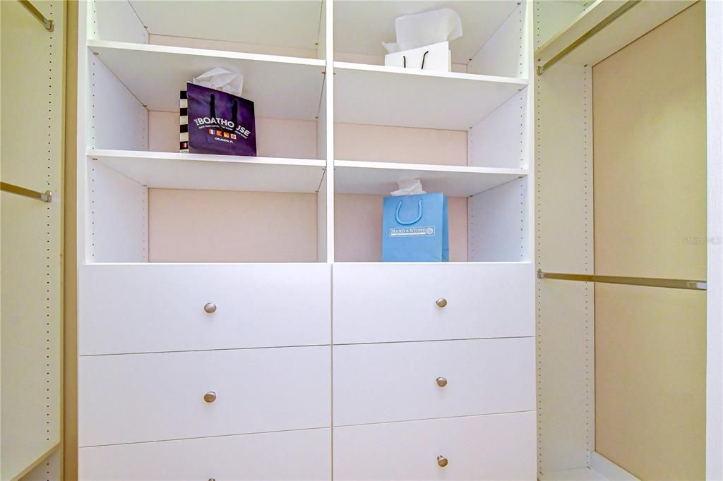 For Sale: $299,000 (3 beds, 2 baths, 1548 Square Feet)