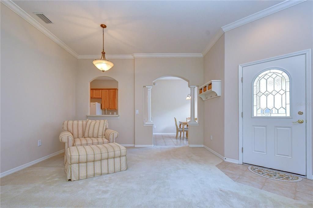 For Sale: $299,000 (3 beds, 2 baths, 1548 Square Feet)