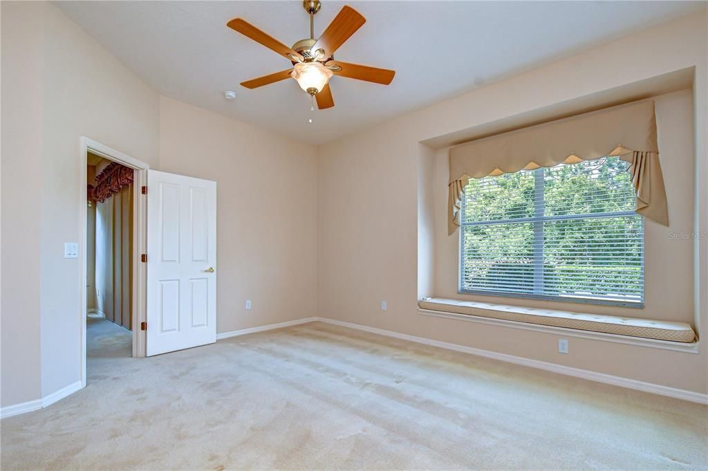 For Sale: $299,000 (3 beds, 2 baths, 1548 Square Feet)