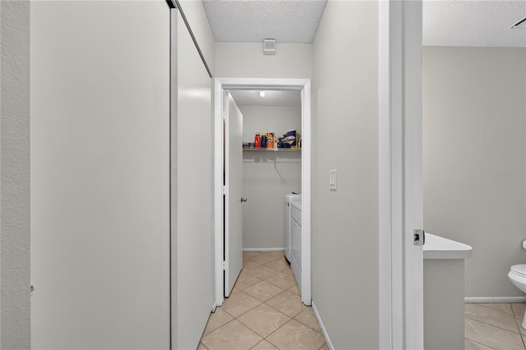 На продажу: $196,900 (2 спален, 2 ванн, 1160 Квадратных фут)