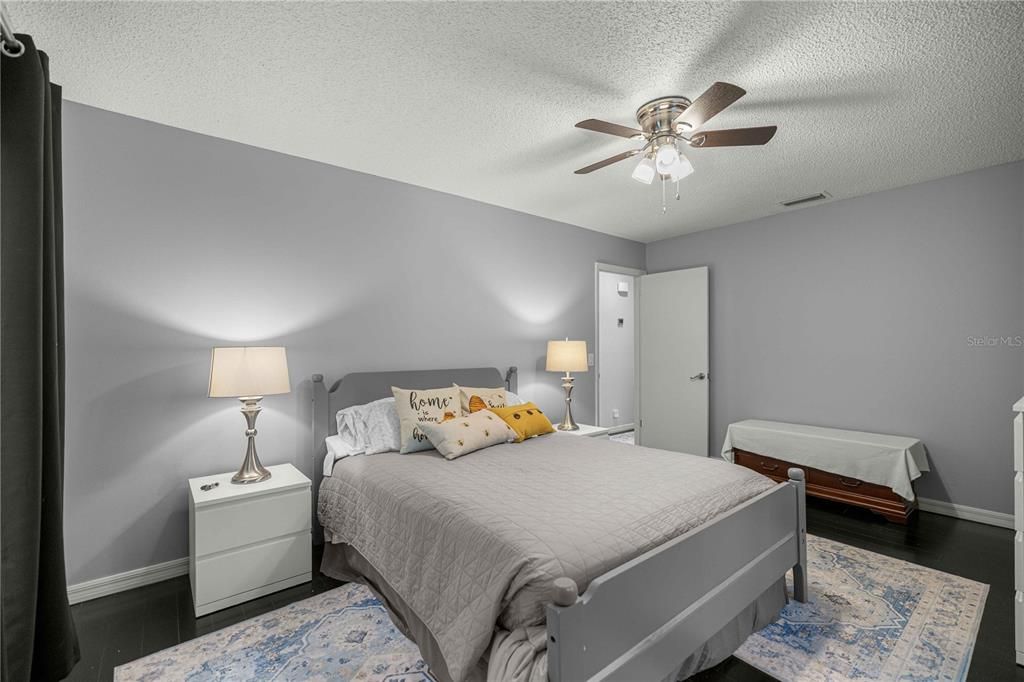For Sale: $430,000 (3 beds, 2 baths, 1634 Square Feet)