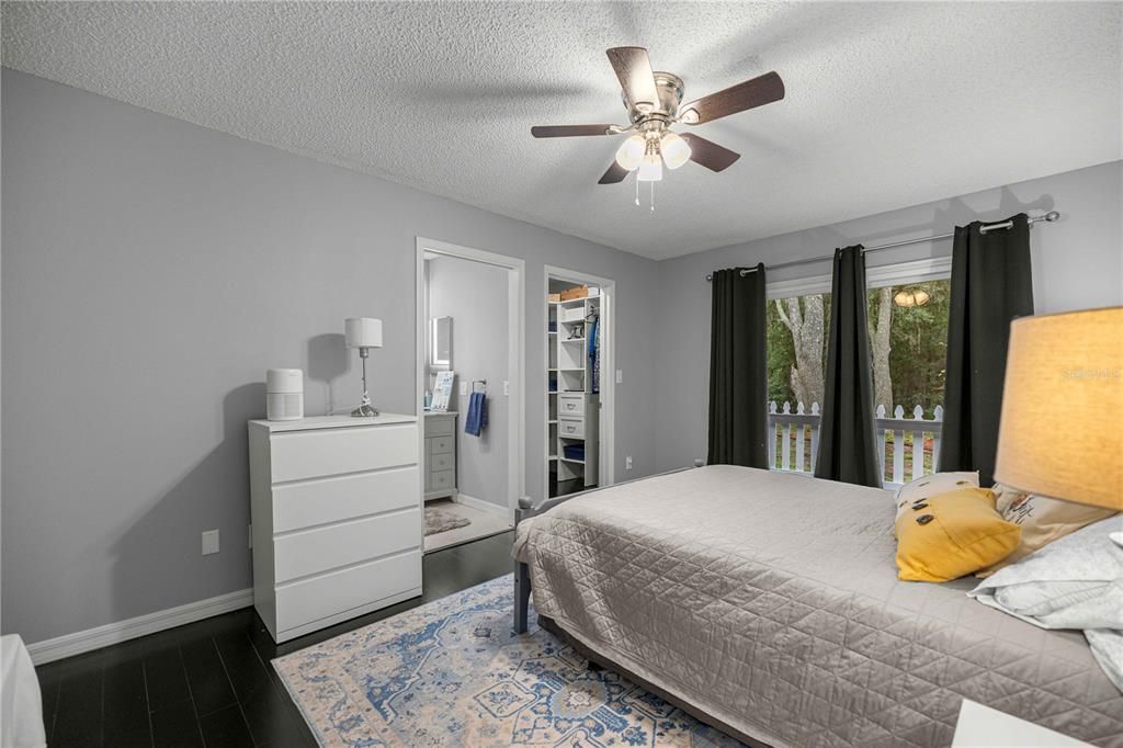 For Sale: $430,000 (3 beds, 2 baths, 1634 Square Feet)