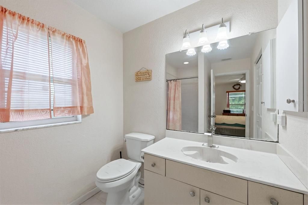 For Sale: $339,000 (4 beds, 2 baths, 1600 Square Feet)
