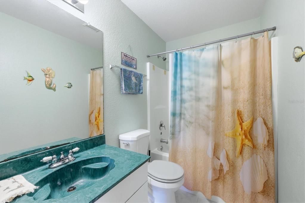 For Sale: $339,000 (4 beds, 2 baths, 1600 Square Feet)