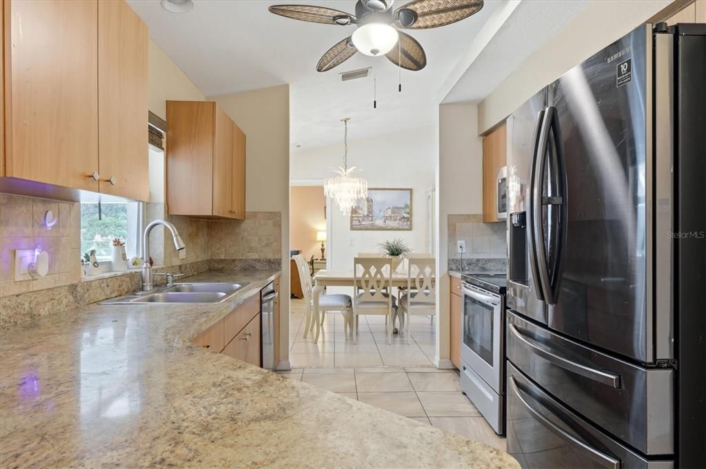 For Sale: $339,000 (4 beds, 2 baths, 1600 Square Feet)