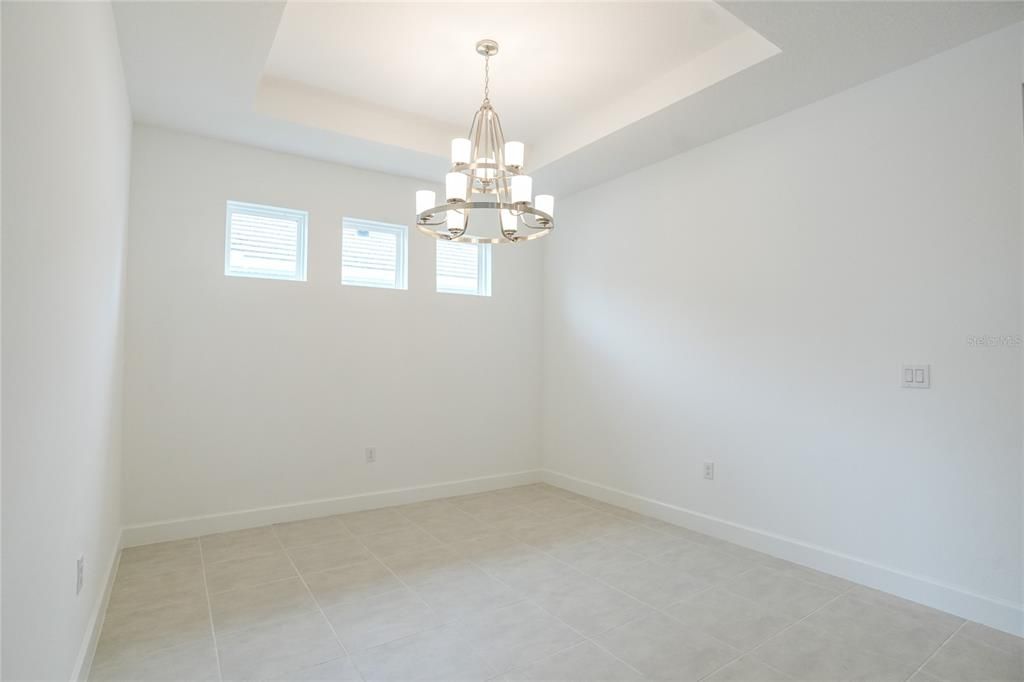 For Rent: $3,600 (3 beds, 2 baths, 1926 Square Feet)