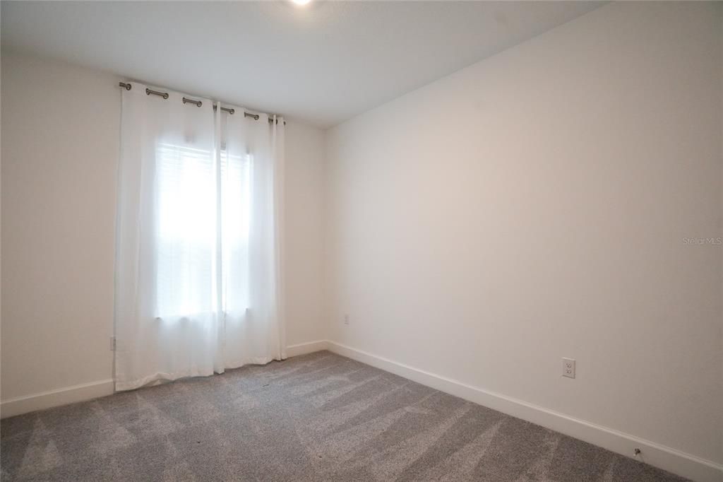 For Rent: $3,600 (3 beds, 2 baths, 1926 Square Feet)