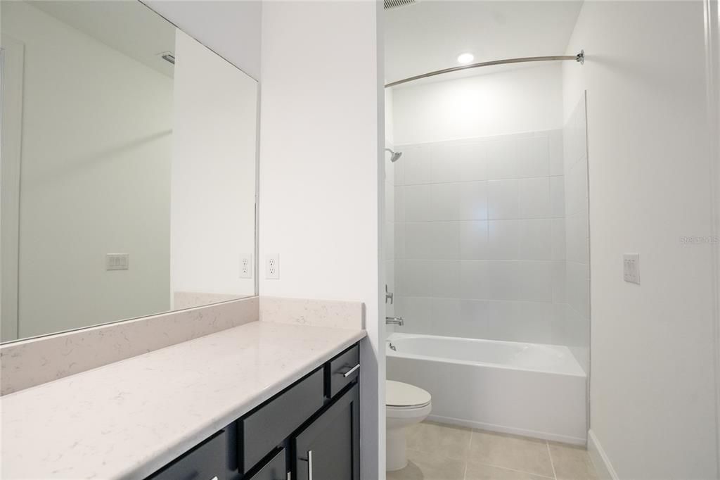 For Rent: $3,600 (3 beds, 2 baths, 1926 Square Feet)